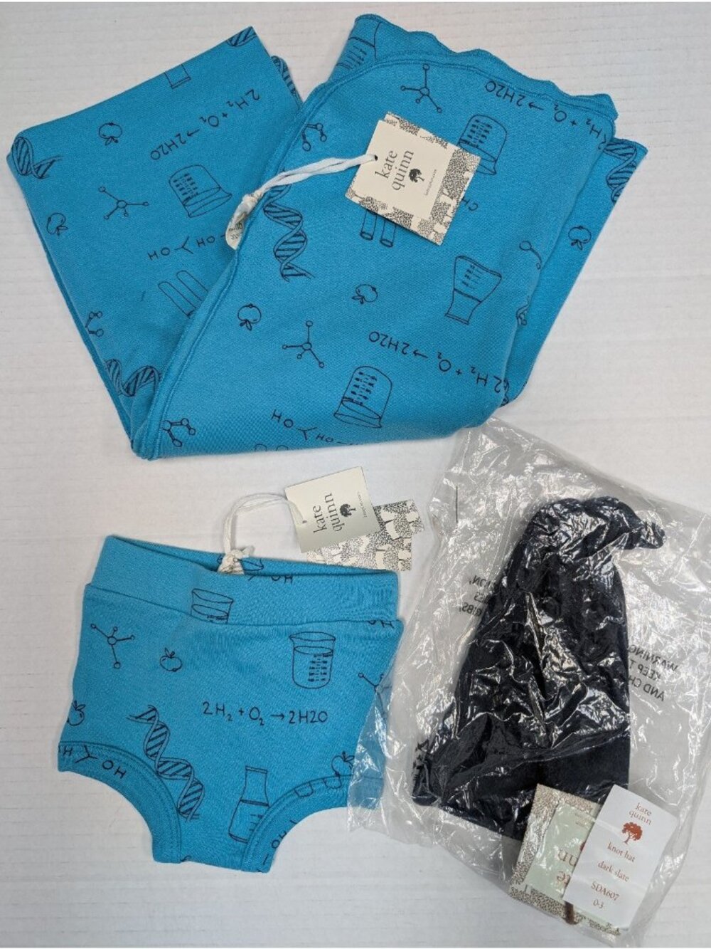 Kate Quinn Organic Cotton Blue Chemistry Bundle Single Layer Blanket Bloomer Hat